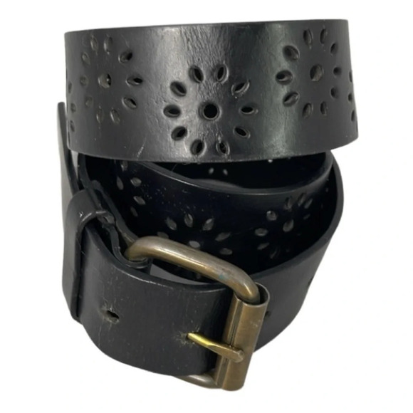VINTAGE Black Bonded Leather Floral Eyelet Cutout Wide Belt Brass Buckle Size L - Picture 2 of 10